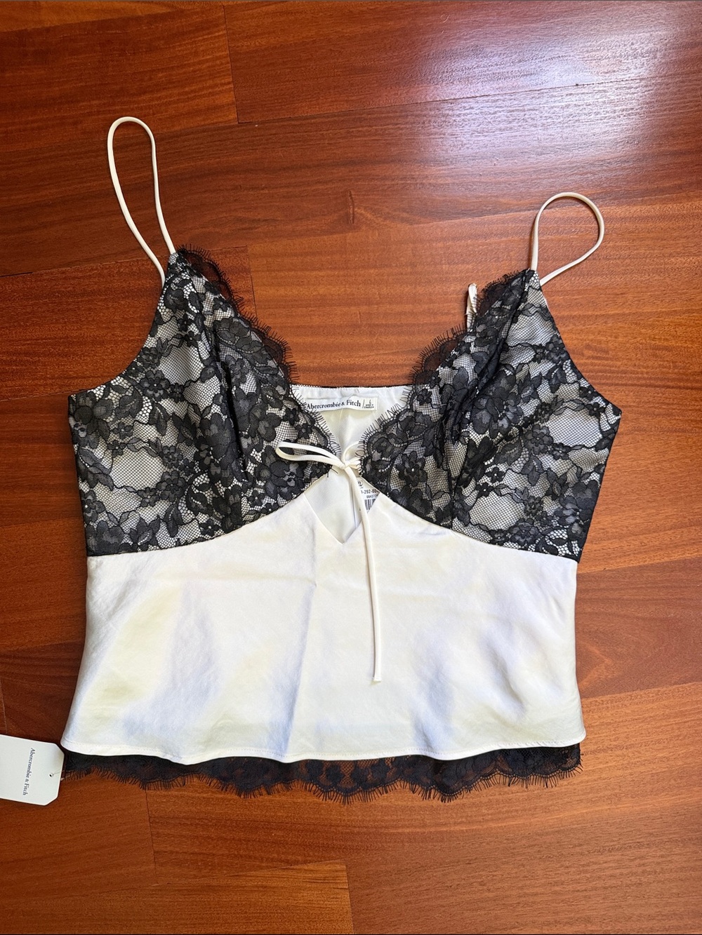 Abercrombie Silk-Blend Lace Cami Top in Black and cream